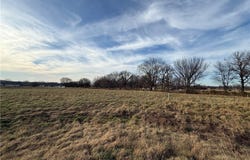 Young Road, Summers, AR 72769