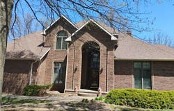 724 VILLAGE Drive, Girard, KS 66743