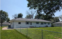209 Hillcrest Way, Le Sueur, MN 56058