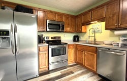108 Pecan Dr, Bardstown, KY 40004