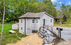 153 Arrowood Corner Road, Mars Hill, NC 28754