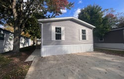 286 Westwoods, Amherst, OH 44001
