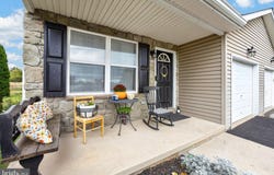 720 MONTGOMERY Avenue, PENNSBURG, PA 18073