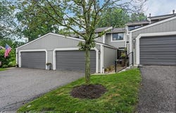 1080 Washington Circle, Northville, MI 48167