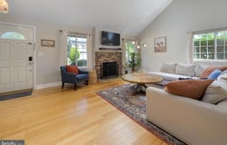 6 HEATHER DRIVE, MARLTON, NJ 08053