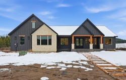 8818 E Little Deep Creek Ln, Colbert, WA 99005