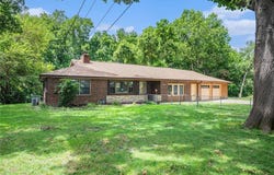 6327 YECKER Avenue, Kansas City, KS 66104