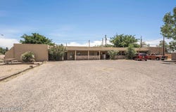 809 W Van Patten Avenue, Las Cruces, NM 88005