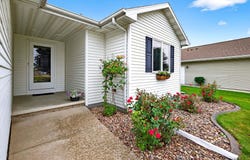 1564 HILLSDALE Court, NEENAH, WI 54956-0000