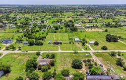 8801 Kelly Lane, Alvarado, TX 76009