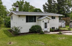 100 Raymond Street, Friendship, WI 53934