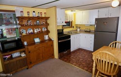15 Upper Heights Road, Edinburg, NY 12835