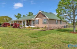 263 County Road 384, Crossville, AL 35962