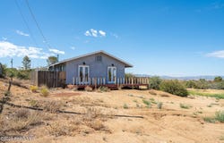 7555 W Wexford Drive, Wilhoit, AZ 86332