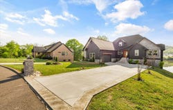 9712 Tranquility Lane, Kodak, TN 37764