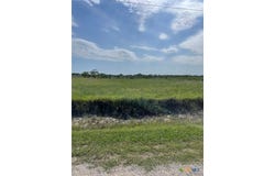 Lot 12-13 N Quailrun Avenue, Port Lavaca, TX 77979
