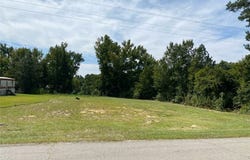 352 Mckay Drive, Spring Lake, NC 28390