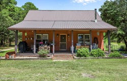 555 Highway 172 Highway, Hubert, NC 28539