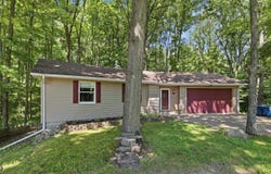 175 Lane 650A Snow Lake, Fremont, IN 46737-9439