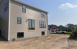 N75w17767 Woody Ln, Menomonee Falls, WI 53051