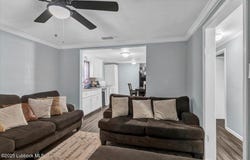 1001 10th Street, Levelland, TX 79336