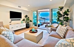 6767 Neptune Pl, La Jolla, CA 92037