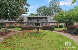 207 S Mobile Street, Fairhope, AL 36532