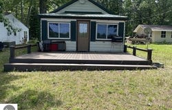 6328 Maple Street, Gladwin, MI 48624
