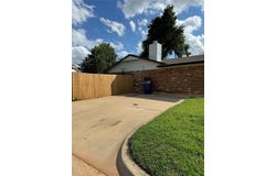806 S Meadow Lane, Mustang, OK 73064