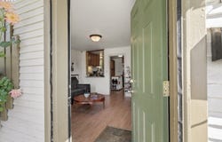 105 INEER St, Kelso, WA 98626
