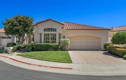 1483 Caminito Diadema, La Jolla, CA 92037