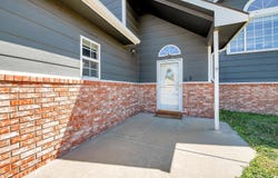 5240 E Ashton Ct, Bel Aire, KS 67220