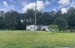 2040 Goodman Rd, Lynchburg, SC 29080