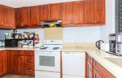 511 Hahaione Street, Honolulu, HI 96825