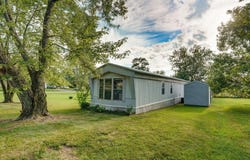 145 W Northview Street, Conway, MO 65632