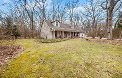 51105 Woodhaven Drive, Elkhart, IN 46514-8829