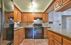 1637 NE 9th Street, Moore, OK 73160