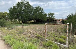 100 N Mariposa Drive, Rio Grande City, TX 78582
