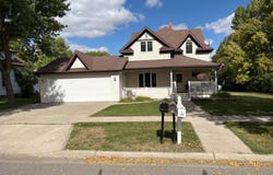 116 3rd St. E, Halstad, MN 56548