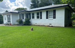1406 PIKE AVE Ave, Phil Campbell, AL 35581