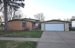 1776 Idaho Ave SE, Huron, SD 57350