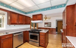 2565 De Laat Avenue SW, Wyoming, MI 49519