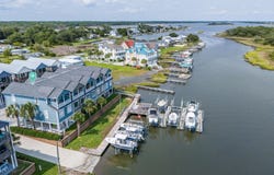 302 Vesta Court, Surf City, NC 28445