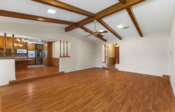 308 Dixon Drive, Hewitt, TX 76643