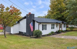 812 Tupelo Pike, Scottsboro, AL 35768