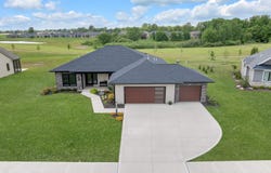 2021 Fairway Drive, Auburn, IN 46706
