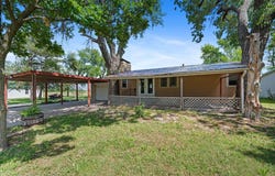 15337 NE 150th St, Cassoday, KS 66842