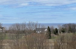 8 Foxview, Charlevoix, MI 49720