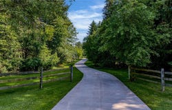1350 Bell Road, Chagrin Falls, OH 44022