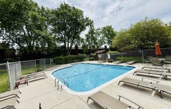 414 S Dee Road, Park Ridge, IL 60068